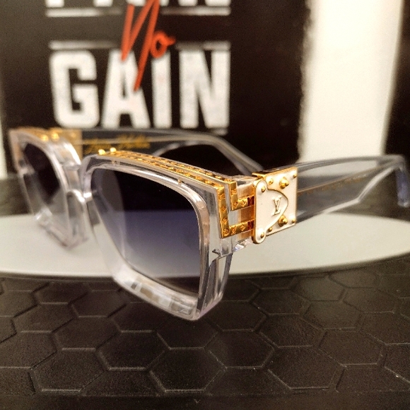 Louis Vuitton sunglasses - Picture 1 of 13